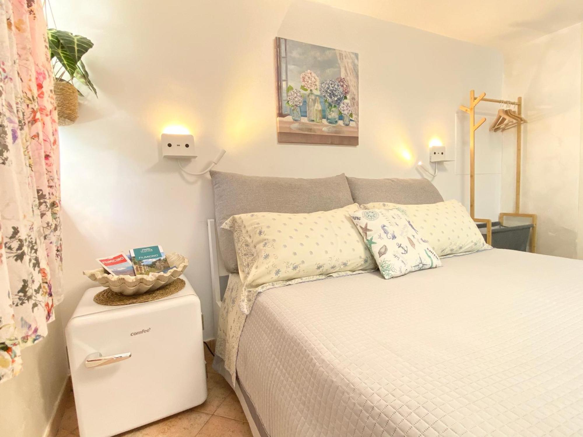Blu Airport Room Φιουμιτσίνο Εξωτερικό φωτογραφία